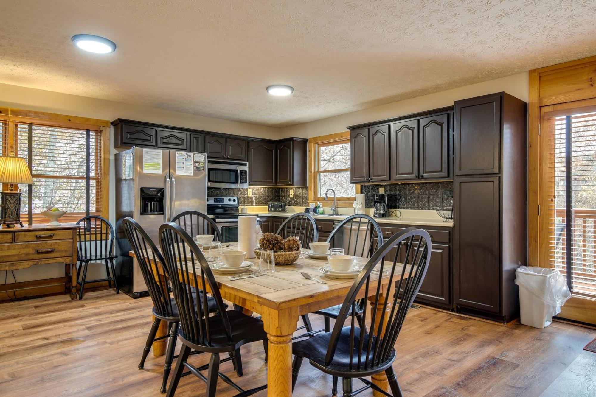 Willa Pet-Friendly Gatlinburg Retreat With Hot Tub! Zewnętrze zdjęcie