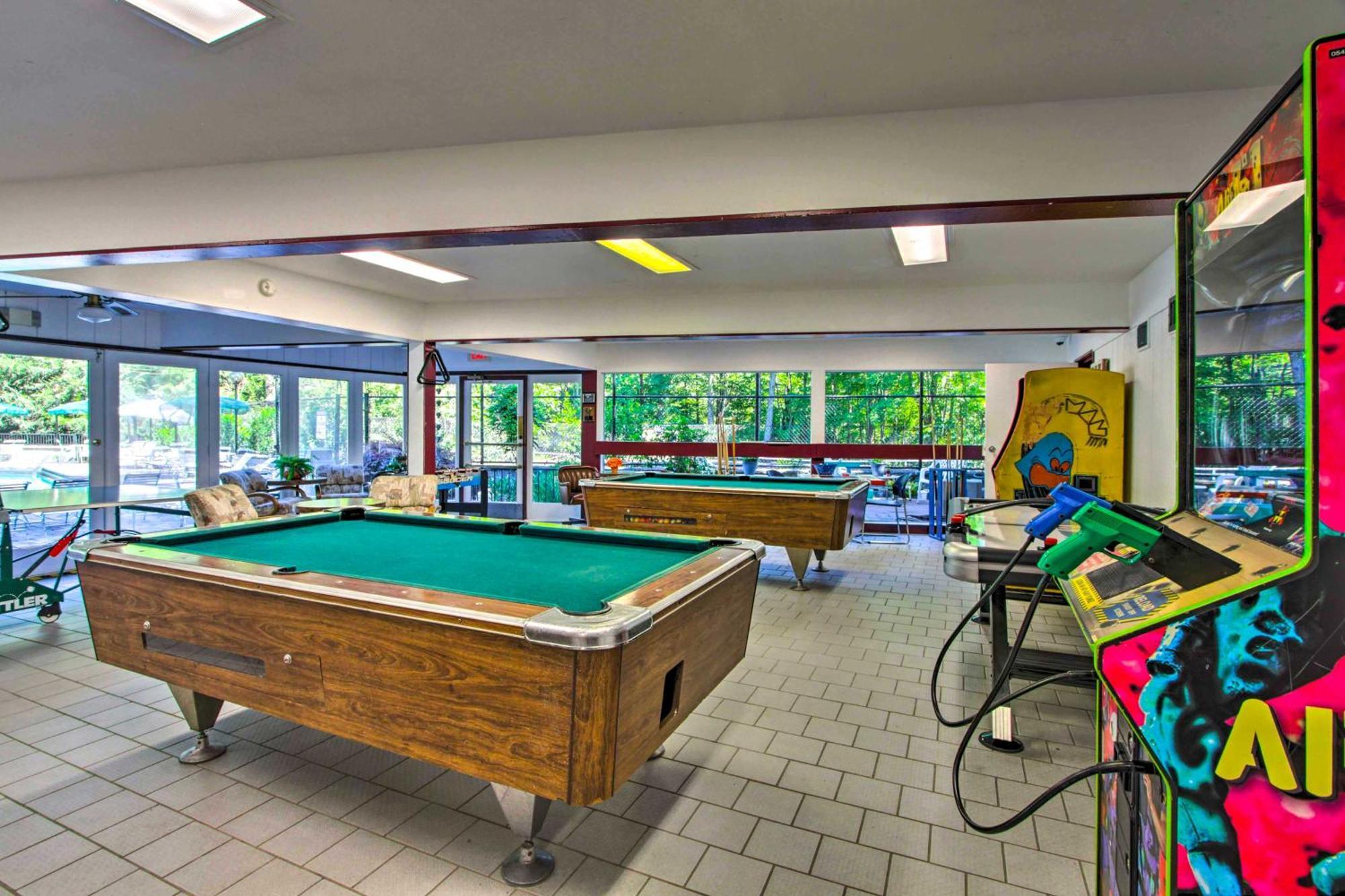 Willa Pet-Friendly Gatlinburg Retreat With Hot Tub! Zewnętrze zdjęcie