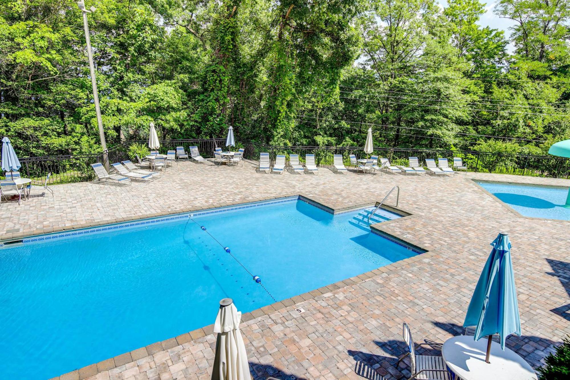 Willa Pet-Friendly Gatlinburg Retreat With Hot Tub! Zewnętrze zdjęcie